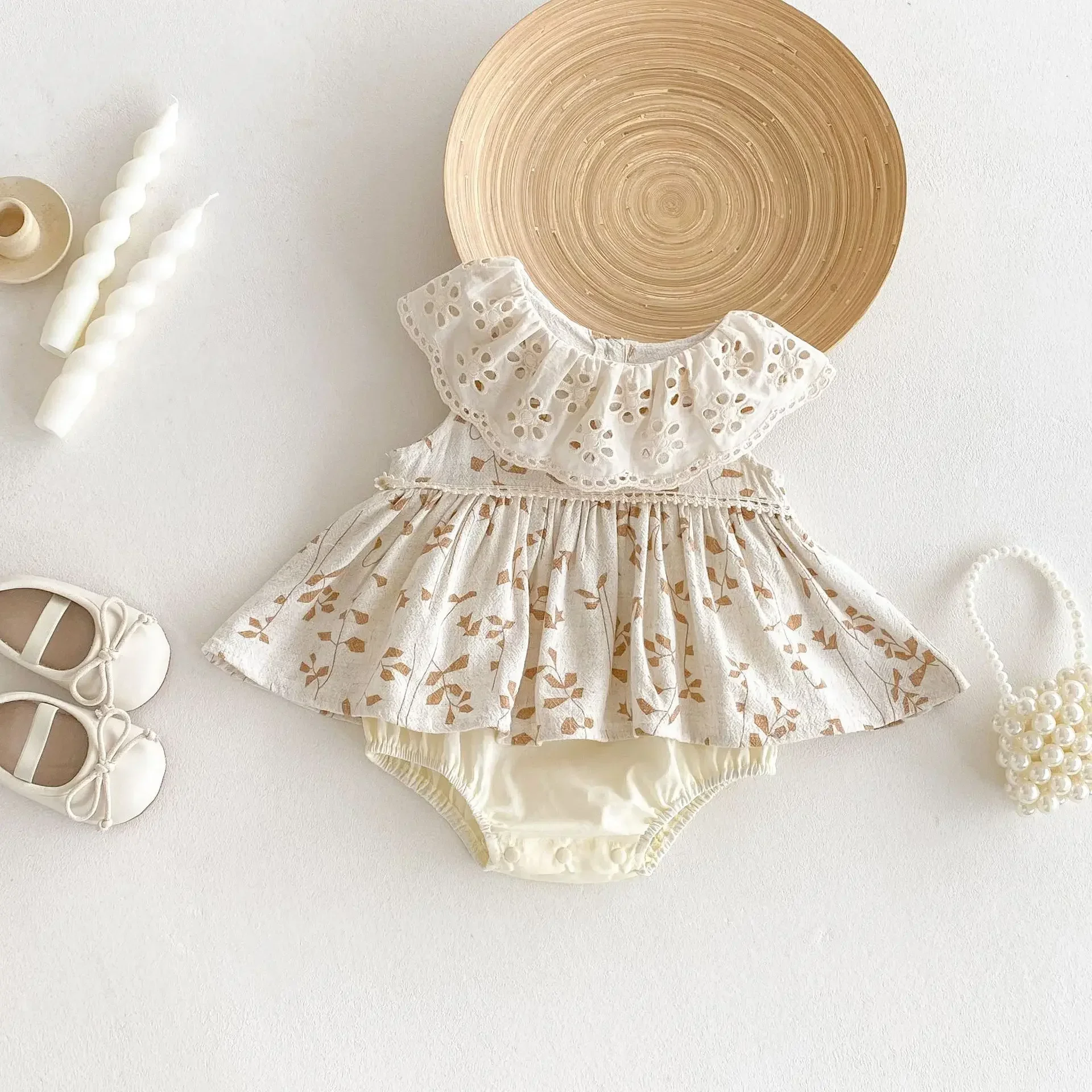 MILANCEL New Summer Baby Bodysuit 0-24M Infant Girls Sleeveless Lace Collar Jumpsuit Toddler Cute Leaf One Piece
MILANCEL New Summer Baby Bodysuit 0-24M Infant Girls Sleeveless Lace Collar Jumpsuit Toddler Cute Leaf One Piece
