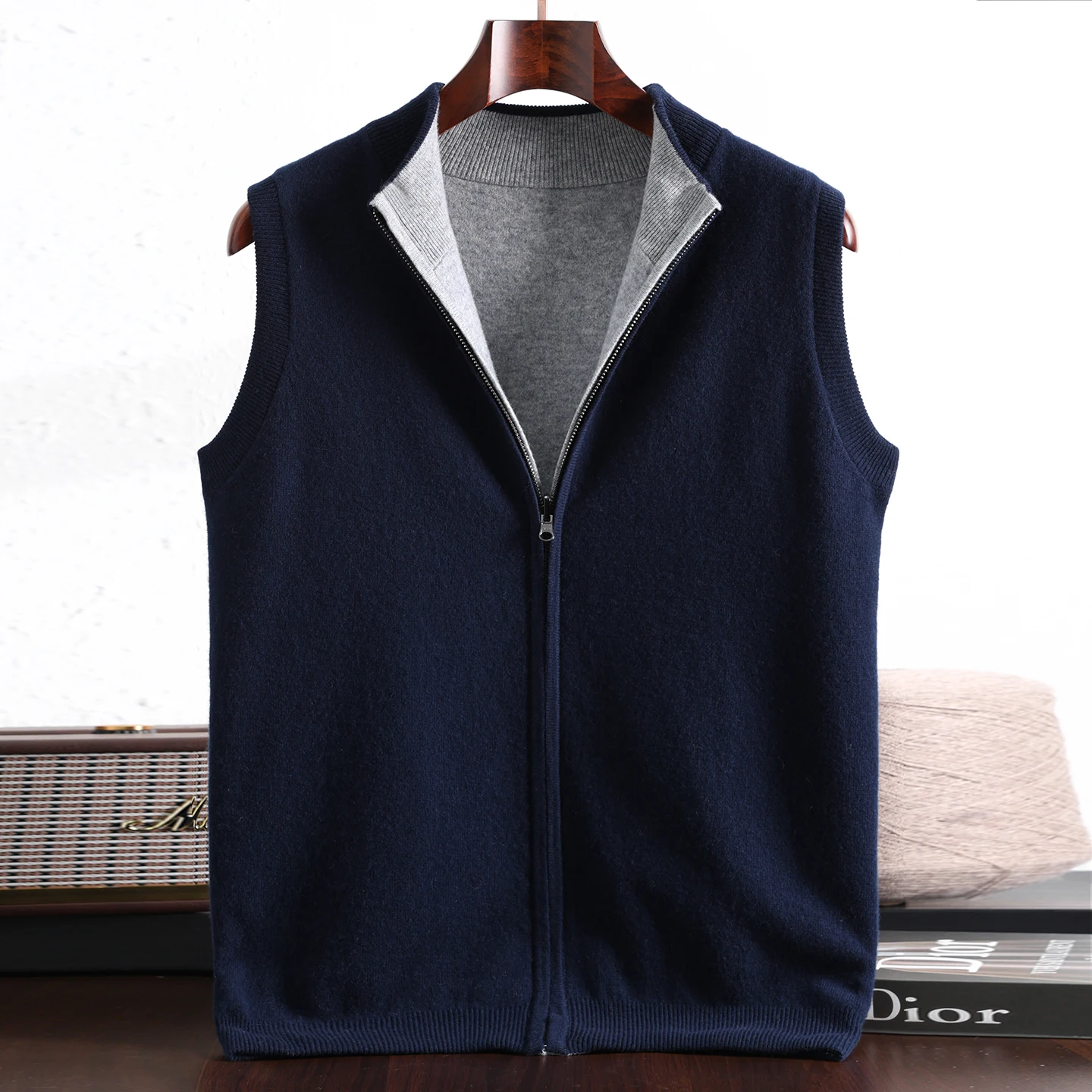 Classic Double Sided Zipper Style Men's knitting Pure Merino Wool Vest Sleeveless Sweater Loose High-quality Soft Keep Warm Tops
Classic Double Sided Zipper Style Men's knitting Pure Merino Wool Vest Sleeveless Sweater Loose High-quality Soft Keep Warm Tops