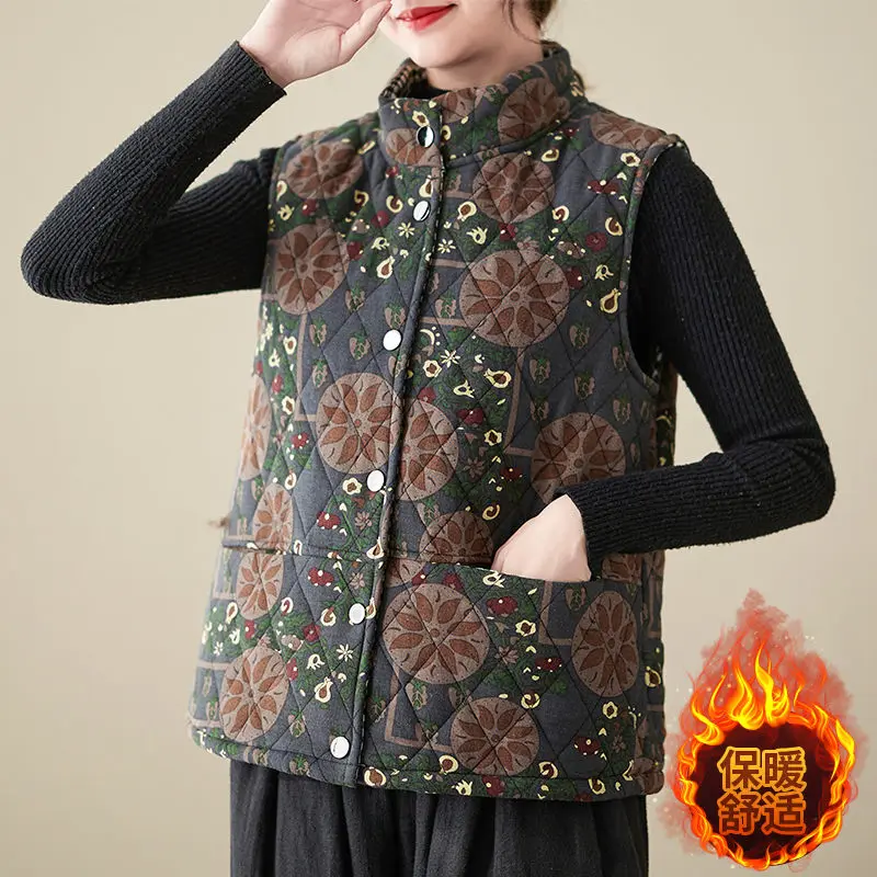Autumn And Winter Retro Floral Cotton Linen Fleece Jacket Vest Women Thickened Warm Casual Waistcoat Sleeveless Plush Coat T1245
Autumn And Winter Retro Floral Cotton Linen Fleece Jacket Vest Women Thickened Warm Casual Waistcoat Sleeveless Plush Coat T1245