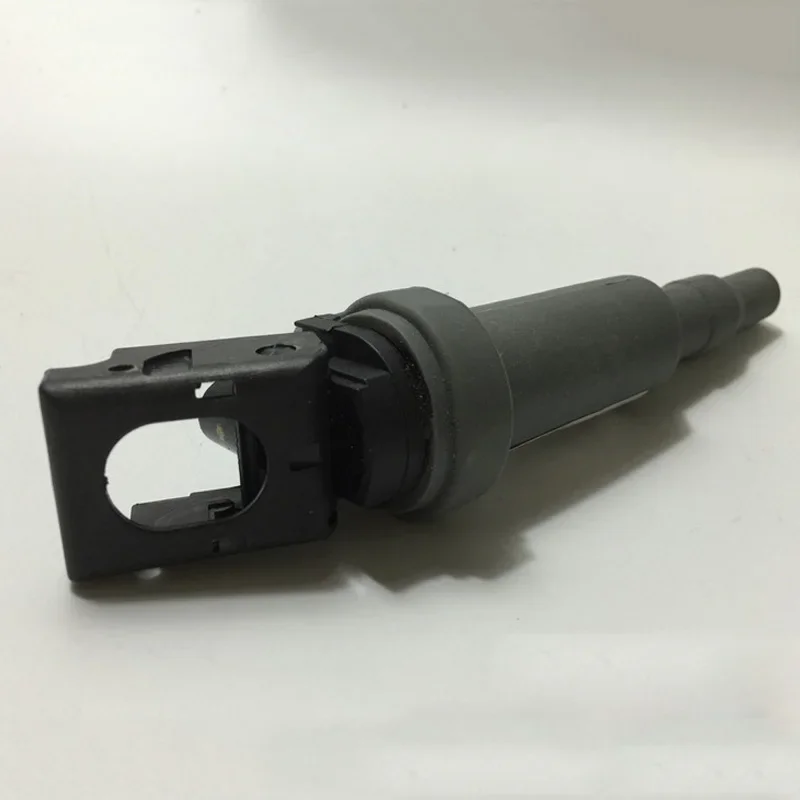 Ignition Coil For BMW E81 E87 E88 E90 E93 E92 E91 E60 E61 E63 E64 116i 118i 120i 125i 130i 2007-2015 12137559842
Ignition Coil For BMW E81 E87 E88 E90 E93 E92 E91 E60 E61 E63 E64 116i 118i 120i 125i 130i 2007-2015 12137559842