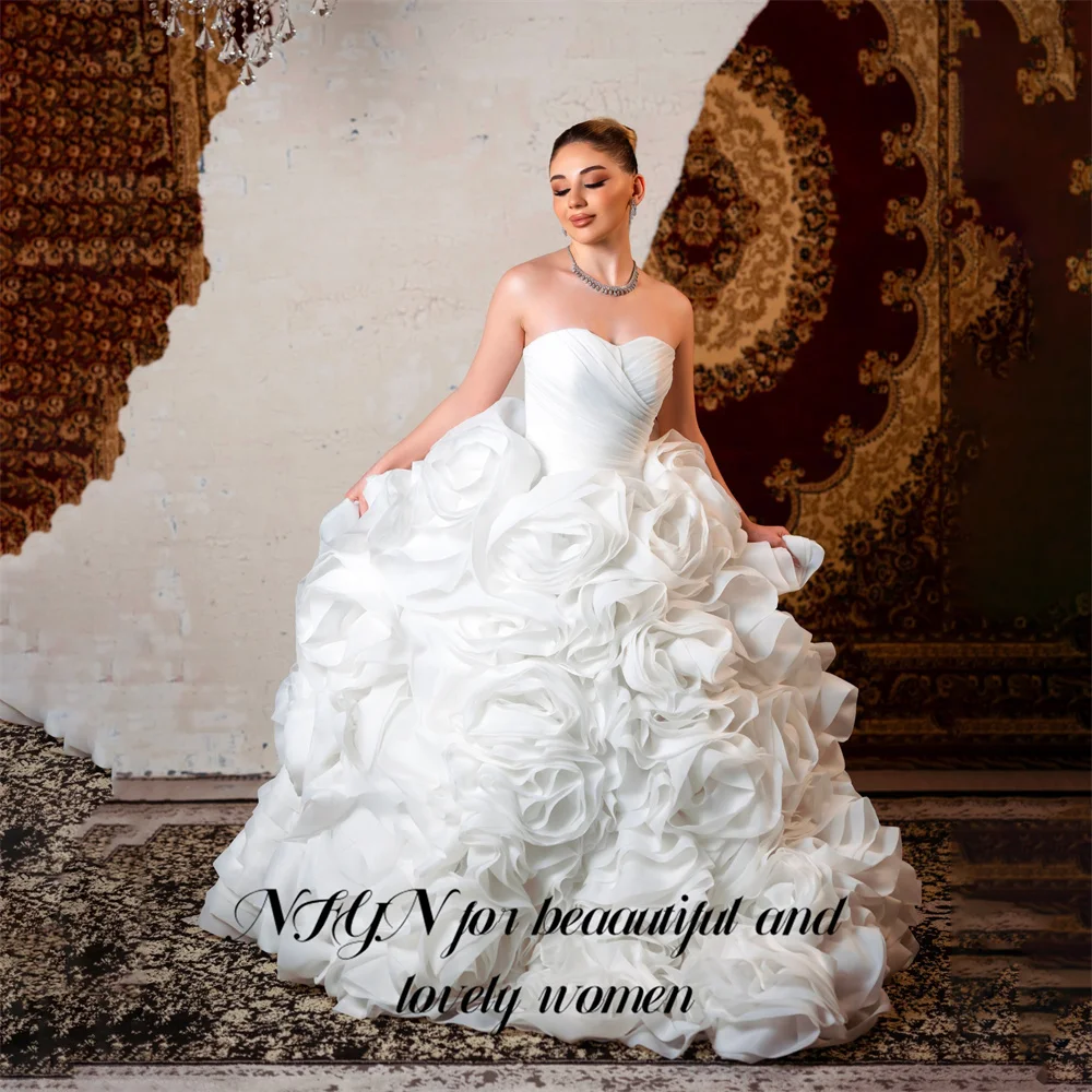 NFYN White 프롬 드레 Strapless Sleeveless Prom Gown A Line Big Flowers Party Dresses for Formal Event Floor Length Sweet Customized
NFYN White 프롬 드레 Strapless Sleeveless Prom Gown A Line Big Flowers Party Dresses for Formal Event Floor Length Sweet Customized
