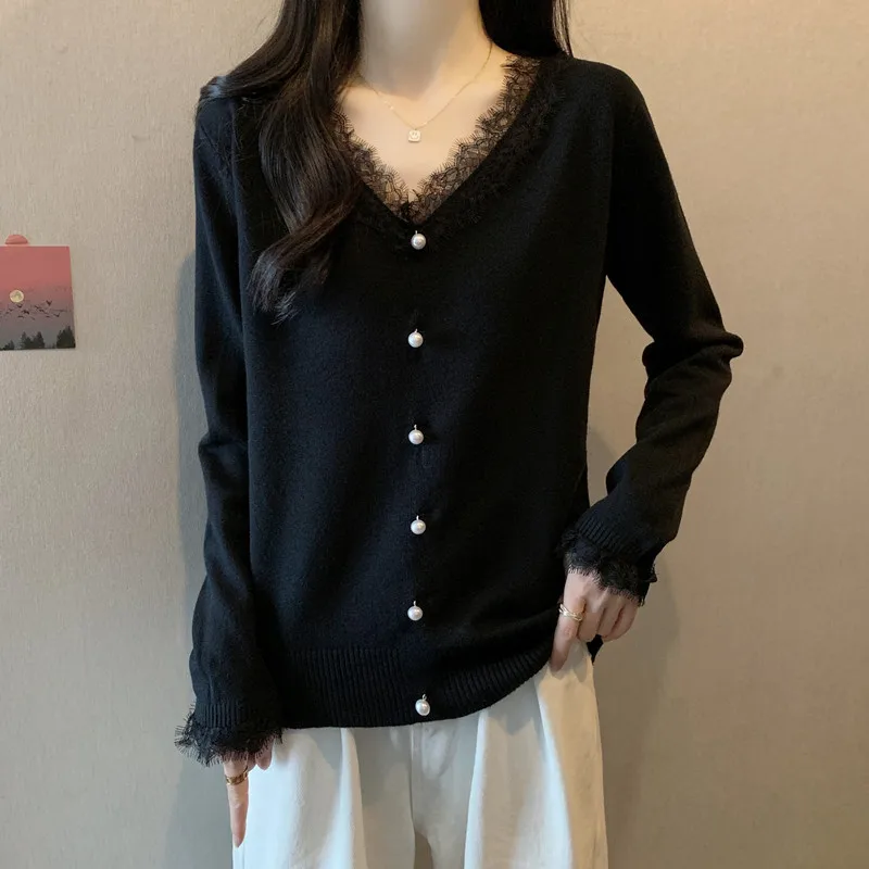 Весенне-осенний женский трикотажный топ больших размеров с кружевными вставками, свободного кроя, стройнящий, универсальный, с длинным рукавом и V-образным вырезом
Весенне-осенний женский трикотажный топ больших размеров с кружевными вставками, свободного кроя, стройнящий, универсальный, с длинным рукавом и V-образным вырезом