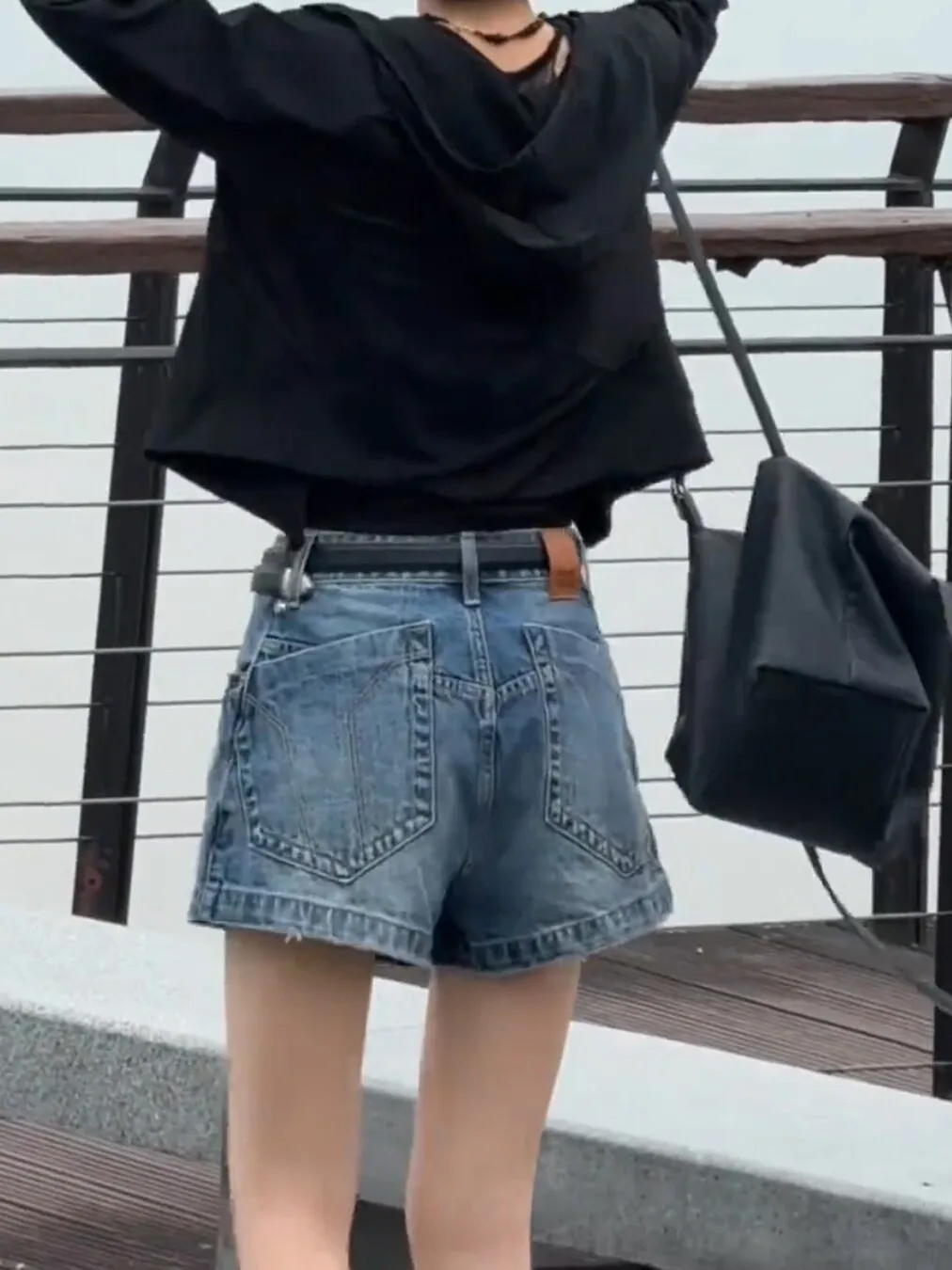 High Waist American Style Denim Shorts Women Summer 2026 Slimming Wide Leg Hot Pants Casual Washed Blue Polyester Fiber
High Waist American Style Denim Shorts Women Summer 2026 Slimming Wide Leg Hot Pants Casual Washed Blue Polyester Fiber