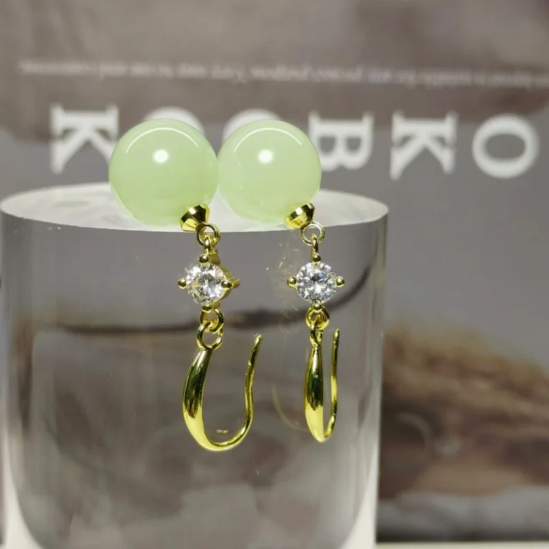Hot fashion AAAAA Zircon Earrings Green Jade Pearl 18K Gold 925 Sterling Silver Stud Earrings for Women Fine Jewelry Gift
Hot fashion AAAAA Zircon Earrings Green Jade Pearl 18K Gold 925 Sterling Silver Stud Earrings for Women Fine Jewelry Gift