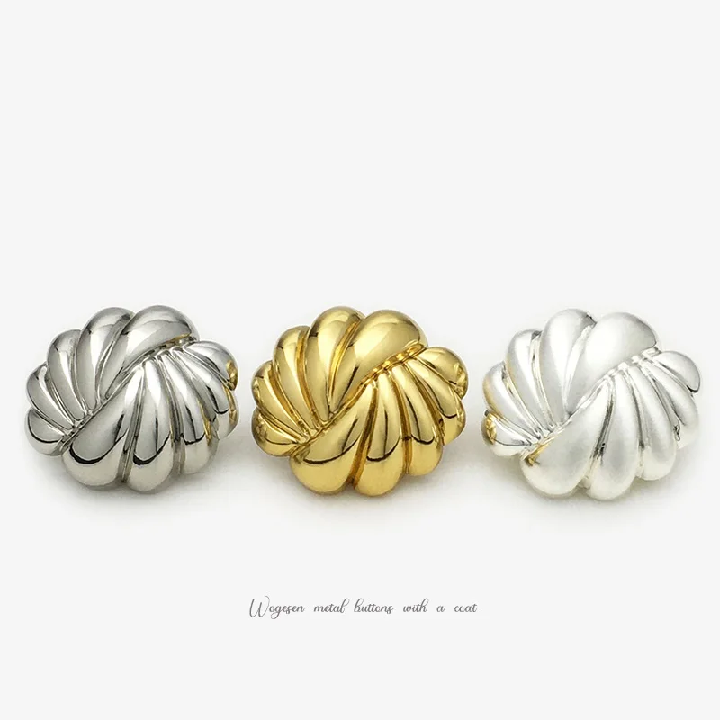 10PCS Vintage Gold Leaf Pattern Metal Sewing Buttons Irregular Shaped Decorative Buttons For Suits Sweaters Cardigans Coats And
10PCS Vintage Gold Leaf Pattern Metal Sewing Buttons Irregular Shaped Decorative Buttons For Suits Sweaters Cardigans Coats And