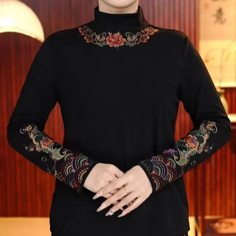 Women's Autumn Winter Cotton Long Sleeve Qipao Top, New Chinese Style Embroidery Half Turtleneck Ethnic Retro Fashion T-Shirt
Women's Autumn Winter Cotton Long Sleeve Qipao Top, New Chinese Style Embroidery Half Turtleneck Ethnic Retro Fashion T-Shirt