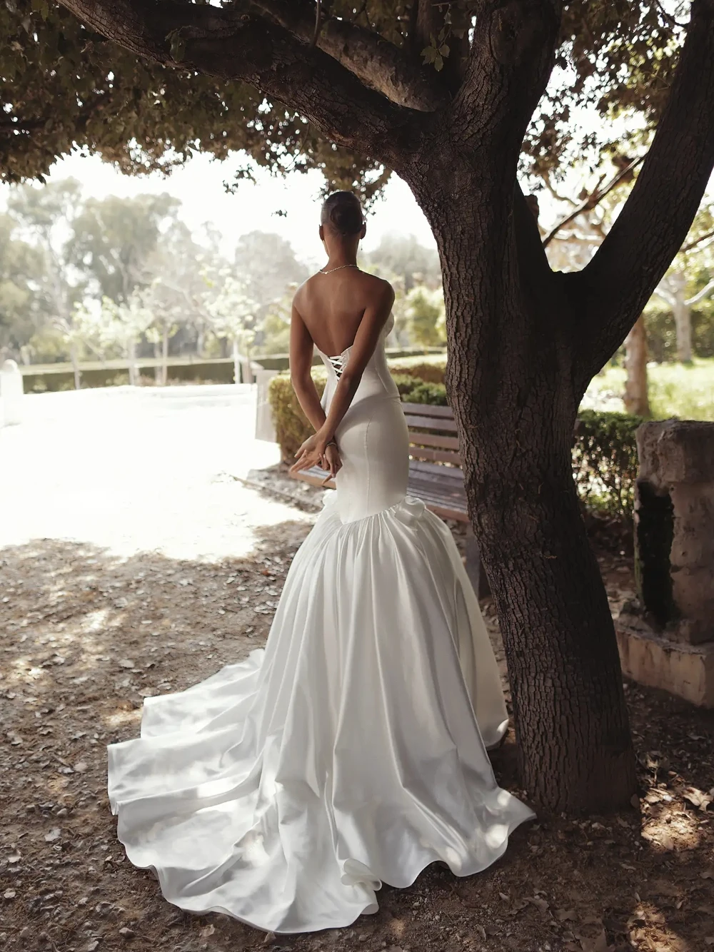 High Quality Satin Mermaid Wedding Dress Elegant Sweet Bow Customized Bridal Gown Lace Up Back Simple Floor-length Bride Wear
High Quality Satin Mermaid Wedding Dress Elegant Sweet Bow Customized Bridal Gown Lace Up Back Simple Floor-length Bride Wear