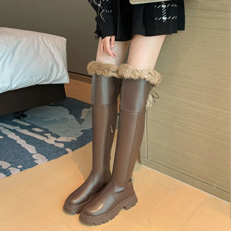 Сапоги выше колена из искусственного меха на низком каблуке с круглым носком, женские ботинки в стиле панк на толстой подошве со шнуровкой и боковой молнией, теплые зимние ботинки
Сапоги выше колена из искусственного меха на низком каблуке с круглым носком, женские ботинки в стиле панк на толстой подошве со шнуровкой и боковой молнией, теплые зимние ботинки