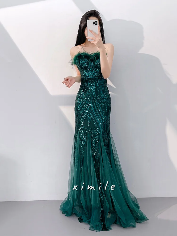 Вечернее платье с пышной юбкой из страусиных перьев для взрослых, модное, с завышенной талией, силуэт «рыбий хвост», для свадебных торжеств и выступлений.
Вечернее платье с пышной юбкой из страусиных перьев для взрослых, модное, с завышенной талией, силуэт «рыбий хвост», для свадебных торжеств и выступлений.