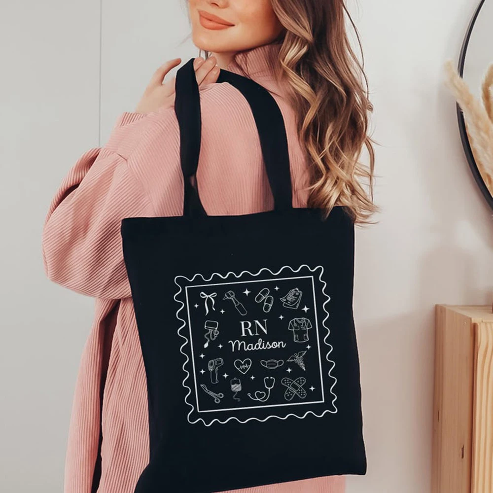 Personalized RN Nurse Tote Bag Cute Custom Name Nurse Bag Durable Foldable Canvas Bag Nurse Appreciation Gift Work Shoulder Bag
Personalized RN Nurse Tote Bag Cute Custom Name Nurse Bag Durable Foldable Canvas Bag Nurse Appreciation Gift Work Shoulder Bag
