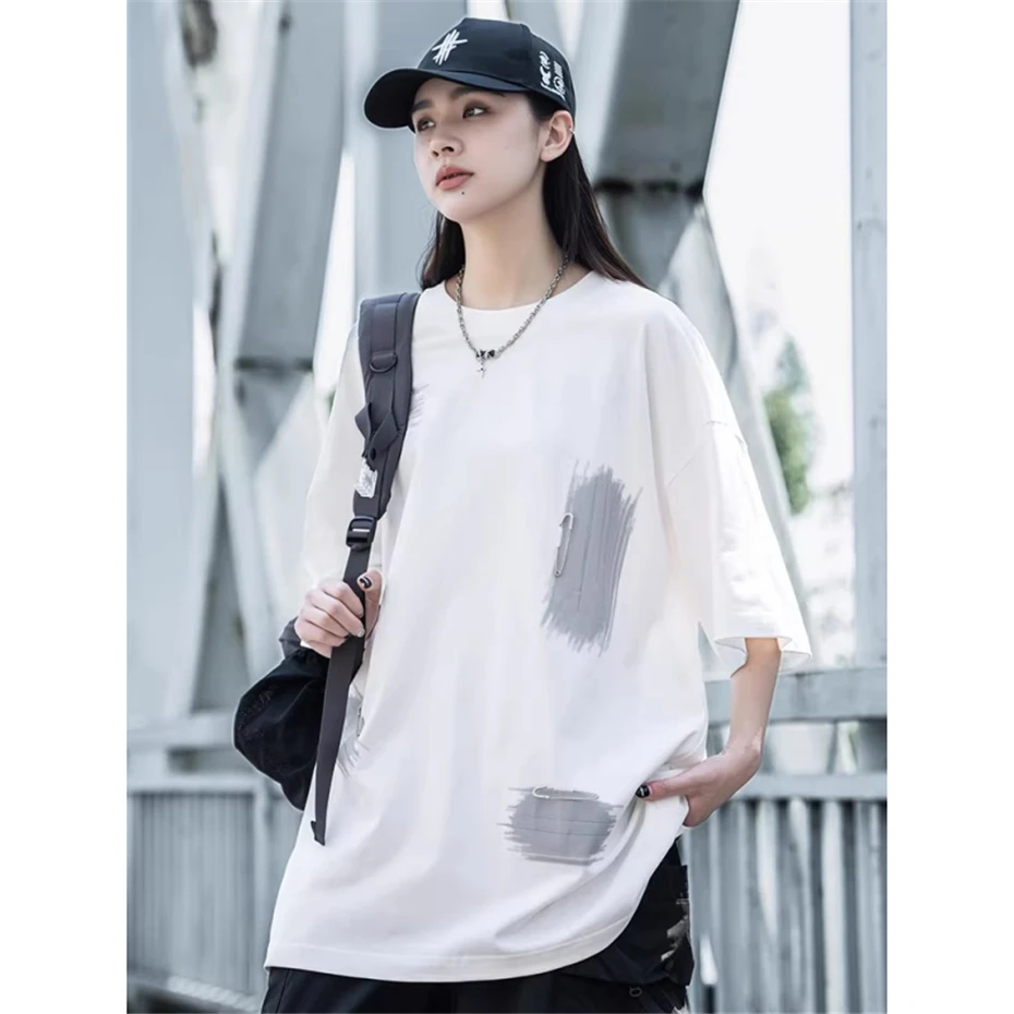 Mens Graffiti Casual T-Shirts Streetwear Hip Hop Y2k Short Sleeve TShirt Oversized Harajuku Vintage Metal Decoration Tees Tops
Mens Graffiti Casual T-Shirts Streetwear Hip Hop Y2k Short Sleeve TShirt Oversized Harajuku Vintage Metal Decoration Tees Tops