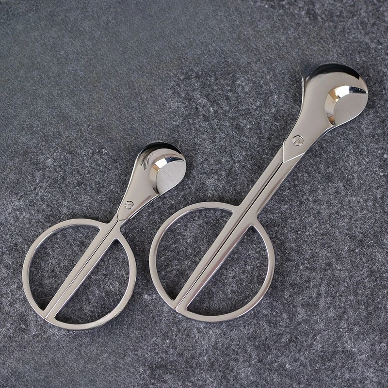 Cigar scissors, Davidoff cigar scissors, hand-held cigar scissors
Cigar scissors, Davidoff cigar scissors, hand-held cigar scissors