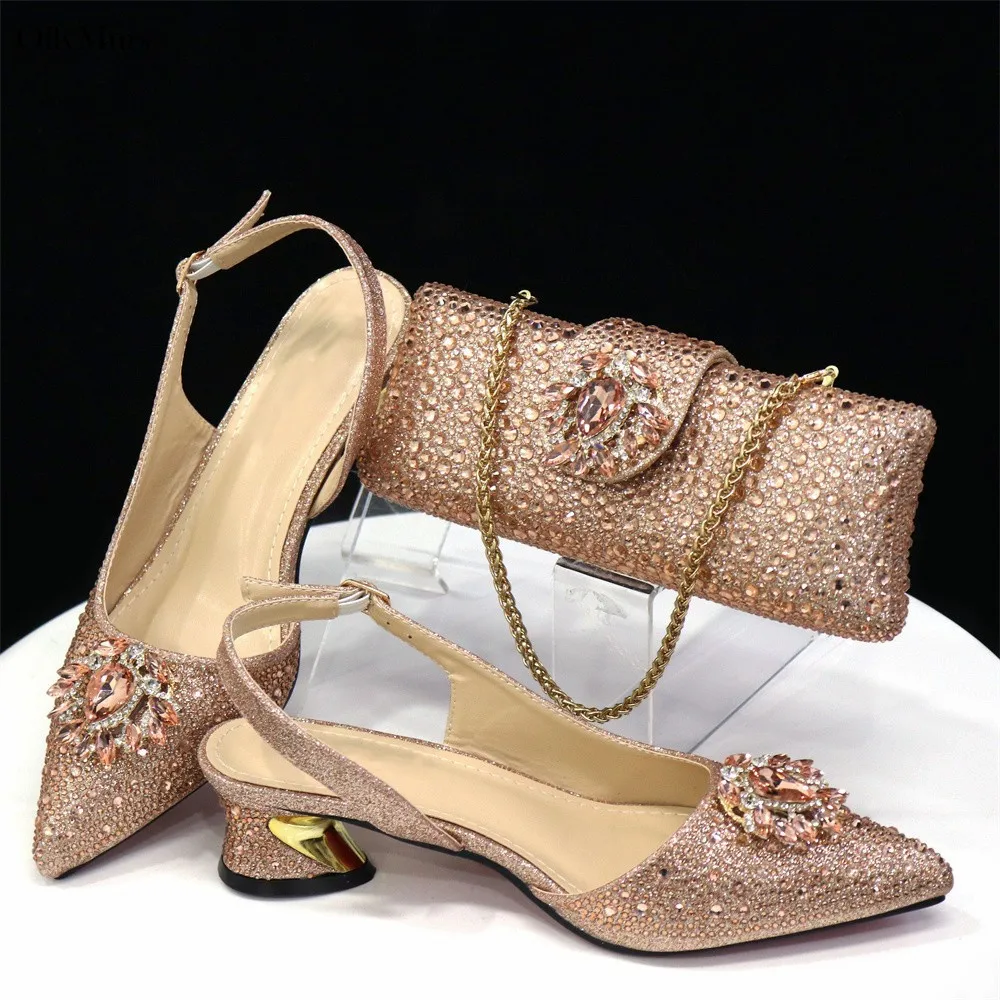 2024 High Quality Elegant PU With Stones Ladies Shoes And Bag Set African High Heels Shoes With Matching Bag Set For Party
2024 High Quality Elegant PU With Stones Ladies Shoes And Bag Set African High Heels Shoes With Matching Bag Set For Party