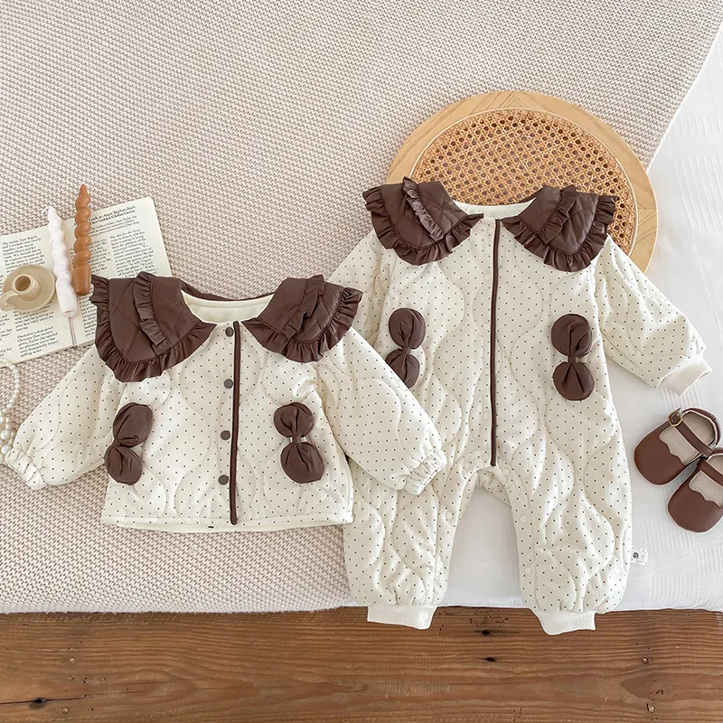 2024 Korean Autumn Winter Infant Girls Outerwear Baby Girl Solid 3D Bow Thickened Worm Romper Toddler Girls Plush Versatile Coat
2024 Korean Autumn Winter Infant Girls Outerwear Baby Girl Solid 3D Bow Thickened Worm Romper Toddler Girls Plush Versatile Coat