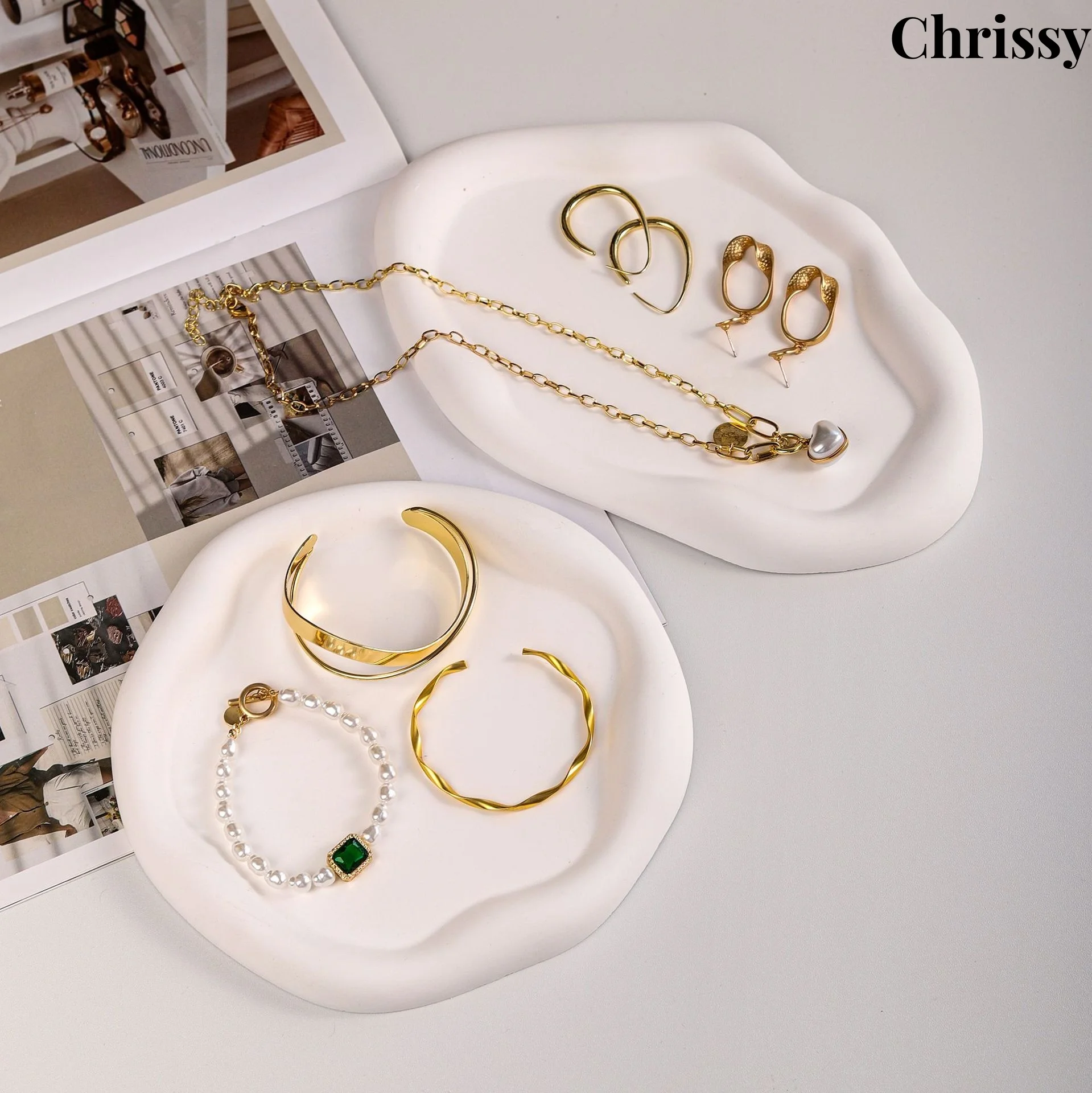White Accessories Organizer Plate Nail Gypsum Jewelry Display Plate Rings Photography Background Earrings Organizer
White Accessories Organizer Plate Nail Gypsum Jewelry Display Plate Rings Photography Background Earrings Organizer