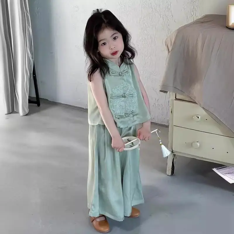 2025 Children's New Chinese Traditional Tang Costume Set Summer Girls' National Embroidery Vest Wide Leg Pants 2-piece Set LH698
2025 Children's New Chinese Traditional Tang Costume Set Summer Girls' National Embroidery Vest Wide Leg Pants 2-piece Set LH698