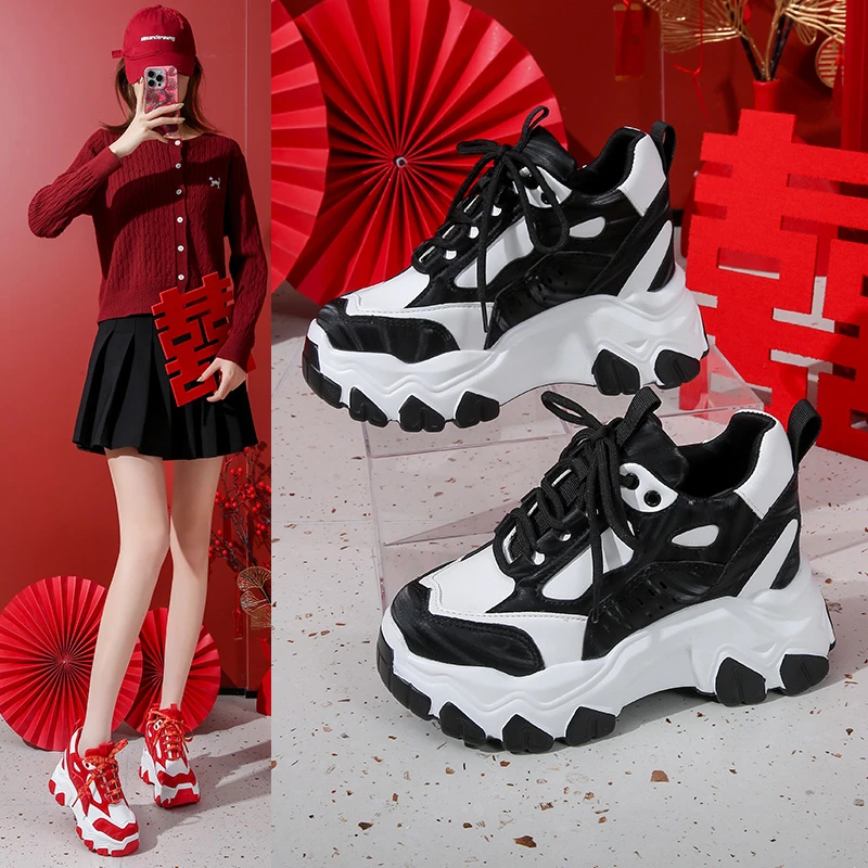 Новые женские высокие кроссовки 7 см, увеличивающие рост, повседневная обувь для папы на платформе, весенняя спортивная обувь с дышащей сеткой на толстой подошве, женская
Новые женские высокие кроссовки 7 см, увеличивающие рост, повседневная обувь для папы на платформе, весенняя спортивная обувь с дышащей сеткой на толстой подошве, женская