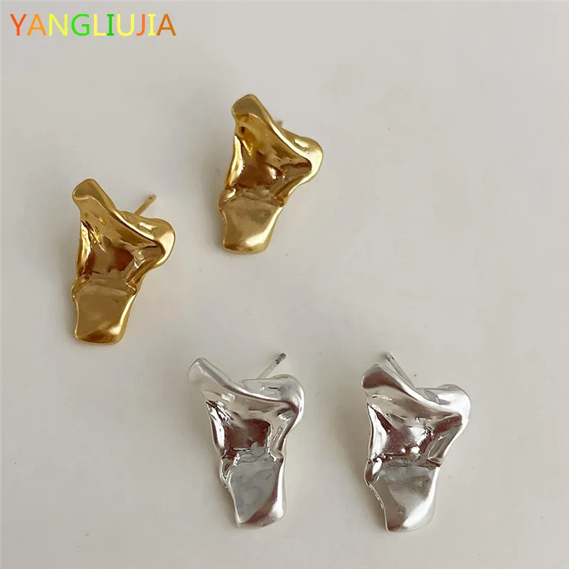 Metal Irregular Earrings European And American Style Personality Fashion Stud Earrings Ms Girl Travel Wedding Accessories 2022
Metal Irregular Earrings European And American Style Personality Fashion Stud Earrings Ms Girl Travel Wedding Accessories 2022