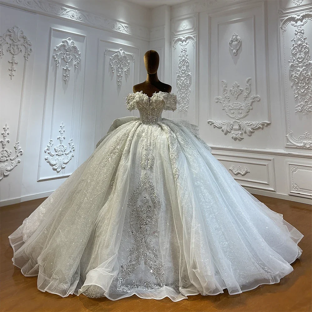 Luxury 2025 Tailored Bridal Gowns Off the Shoulder Rhinestone Beading Crystal Court Wedding Dresses Vestido De Noiva Customized
Luxury 2025 Tailored Bridal Gowns Off the Shoulder Rhinestone Beading Crystal Court Wedding Dresses Vestido De Noiva Customized