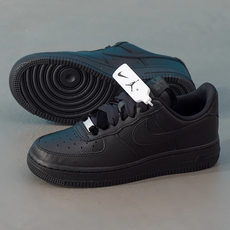 Nike Air Force 1 07 Vintage Women's Sports Shoes, Trendy Retro Casual Shoes, Lightweight and Wear-Resistant Sneakers Hv4403-001
Nike Air Force 1 07 Vintage Women's Sports Shoes, Trendy Retro Casual Shoes, Lightweight and Wear-Resistant Sneakers Hv4403-001