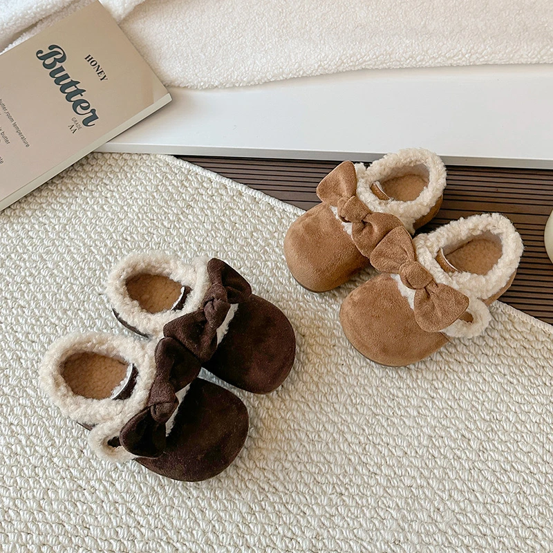 Туфли на плоской подошве для девочек, детские мокасины с милым бантом, замшевые теплые туфли с круглым носком, новинка зимы 2025, детская обувь принцессы, нескользящая мягкая подошва
Туфли на плоской подошве для девочек, детские мокасины с милым бантом, замшевые теплые туфли с круглым носком, новинка зимы 2025, детская обувь принцессы, нескользящая мягкая подошва