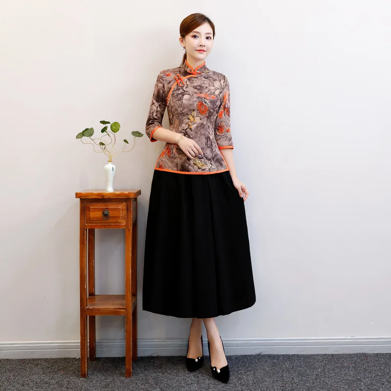 Autunm Winter New Women Cotton Print Chinese Lady Performance Clothing Vintage Button Female Traditional Cheongsam Top
Autunm Winter New Women Cotton Print Chinese Lady Performance Clothing Vintage Button Female Traditional Cheongsam Top
