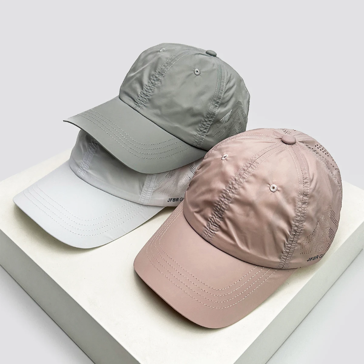 New Unisex Simple Korean Letters Baseball Hats Breathable Outdoor Sunshade Quick Drying Peaked Caps Versatile Travel Fashion ins
New Unisex Simple Korean Letters Baseball Hats Breathable Outdoor Sunshade Quick Drying Peaked Caps Versatile Travel Fashion ins