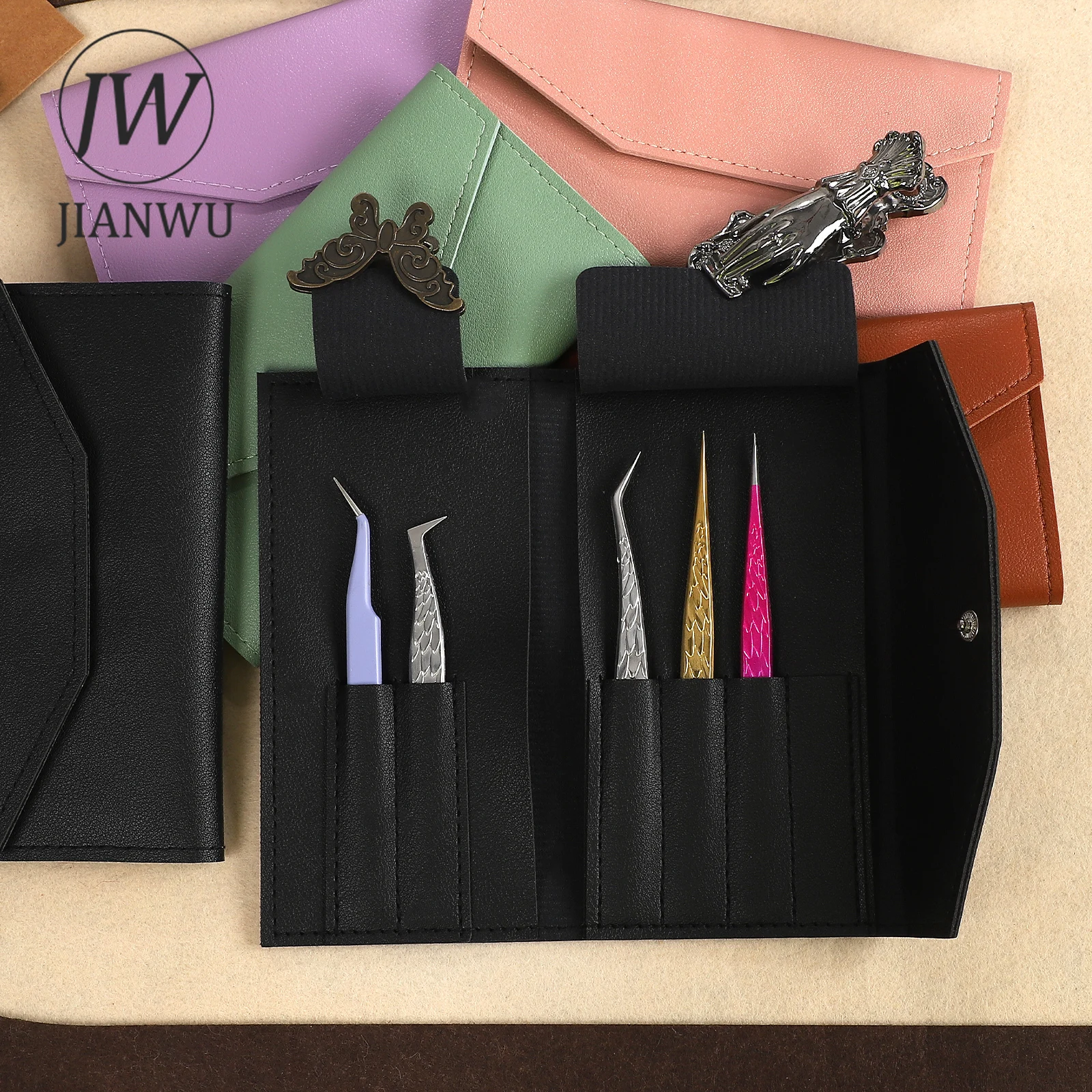 JIANWU Vintage Colorful Multifunctional Handbook Material Collage Leather Tweezers Storage Bag Creative DIY Journal Stationery
JIANWU Vintage Colorful Multifunctional Handbook Material Collage Leather Tweezers Storage Bag Creative DIY Journal Stationery