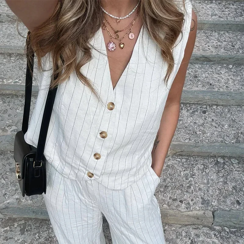 Fashion Striped Loungewear Women Outfit Chic V-neck Sleeveless Single Breasted Tank Top Wide Leg Pants 2 Pieces Lounge Home Suit
Fashion Striped Loungewear Women Outfit Chic V-neck Sleeveless Single Breasted Tank Top Wide Leg Pants 2 Pieces Lounge Home Suit