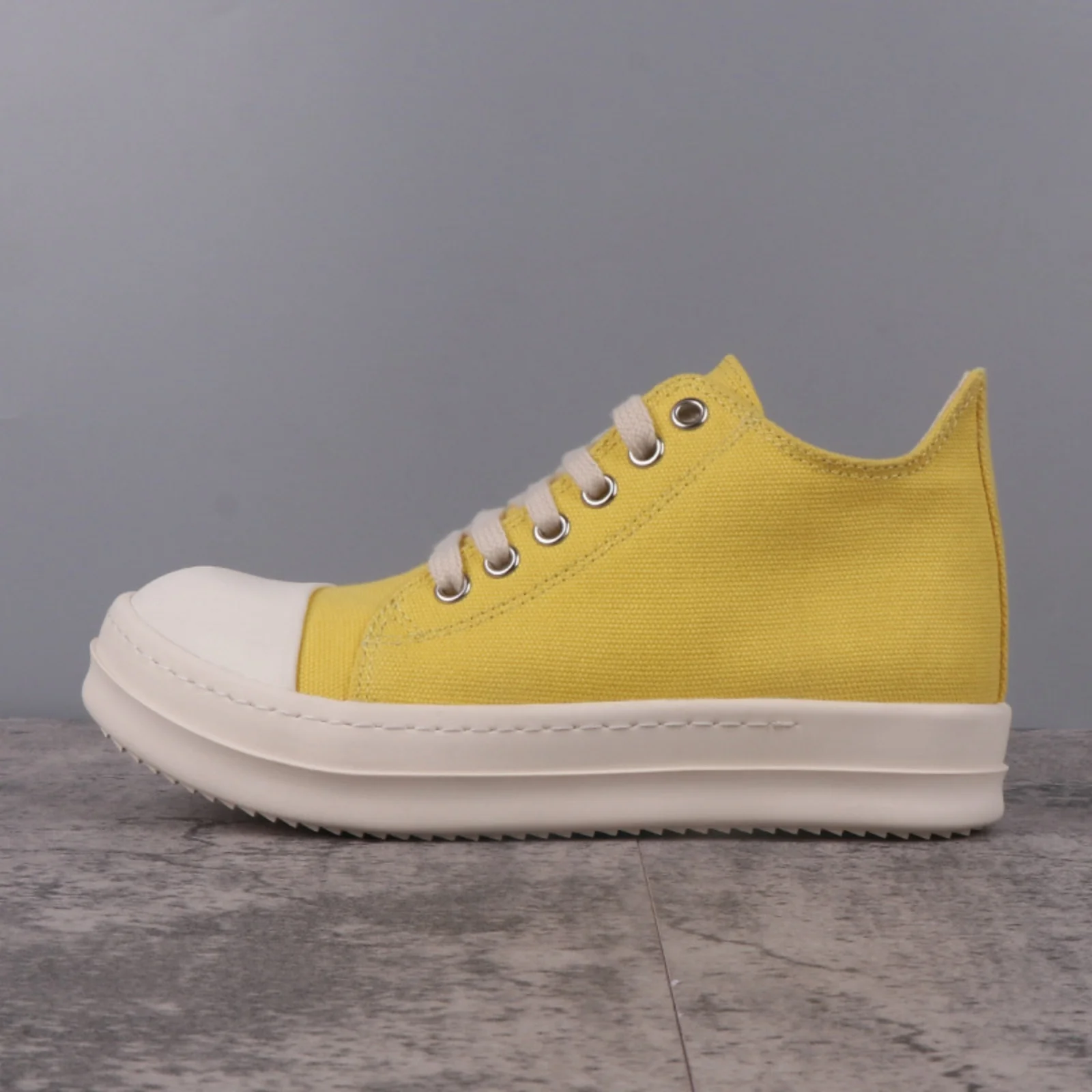 Top Quality Men and Women Casual Sneakers 35-48 Fashion Brand Designer Tennis shoes Classic Punk Goth Trend Lace-up RO shoes
Top Quality Men and Women Casual Sneakers 35-48 Fashion Brand Designer Tennis shoes Classic Punk Goth Trend Lace-up RO shoes