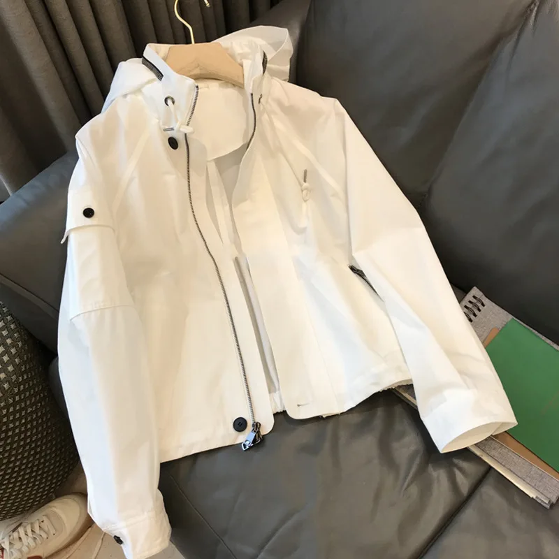 2023 Spring Autumn New Classic Beaded Chain Windproof Collar with Hooded Short Windbreaker Jacket Loose Lace-up Coat Women
2023 Spring Autumn New Classic Beaded Chain Windproof Collar with Hooded Short Windbreaker Jacket Loose Lace-up Coat Women