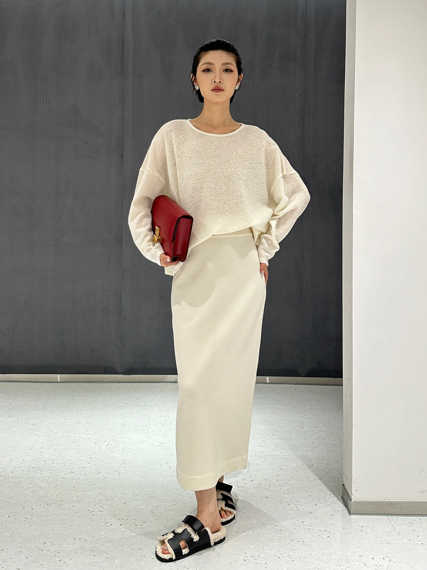 Легкий и мягкий топ из шерсти и лиоцелла Cloud Mist с круглым вырезом и длинными рукавами для женщин, модная осенняя одежда
Легкий и мягкий топ из шерсти и лиоцелла Cloud Mist с круглым вырезом и длинными рукавами для женщин, модная осенняя одежда