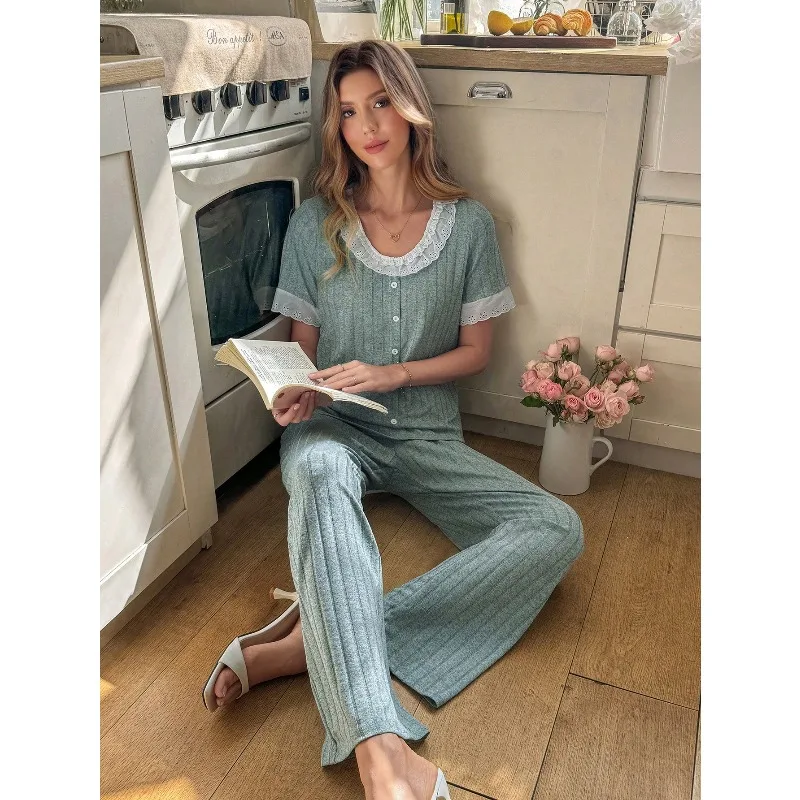 Women's Casual Knitted Ribbed Embroidered Floral Lace Pajama Set
Women's Casual Knitted Ribbed Embroidered Floral Lace Pajama Set