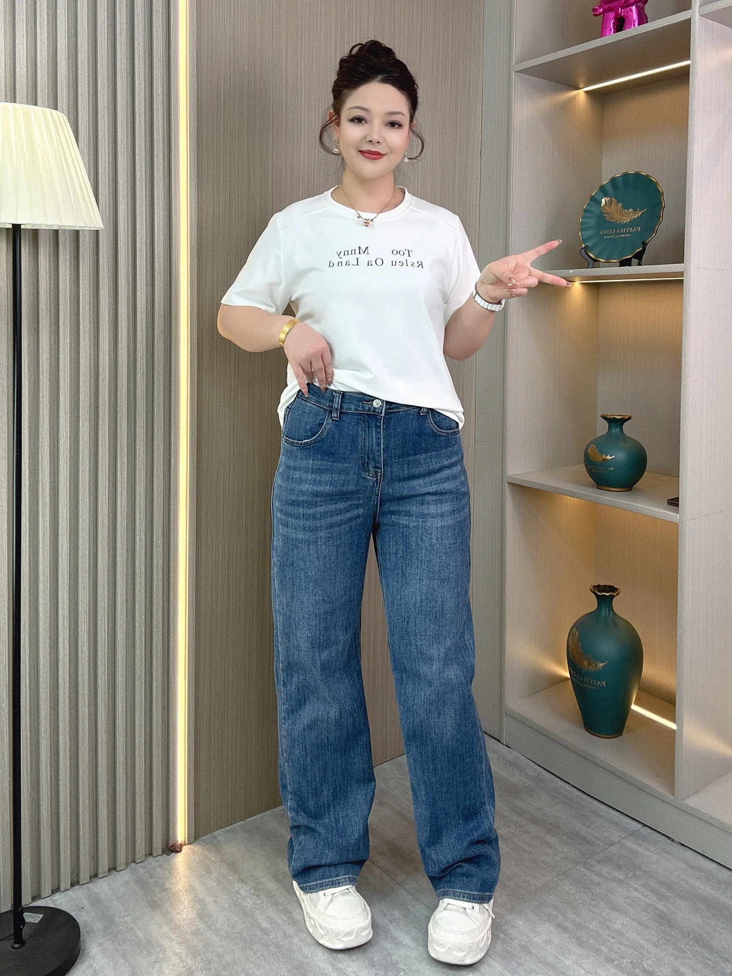 High Waist Loose Fit Casual Denim Jeans Women plus Size Straight Leg Pants Spring New Style Comfortable Breathable Cotton Blend
High Waist Loose Fit Casual Denim Jeans Women plus Size Straight Leg Pants Spring New Style Comfortable Breathable Cotton Blend