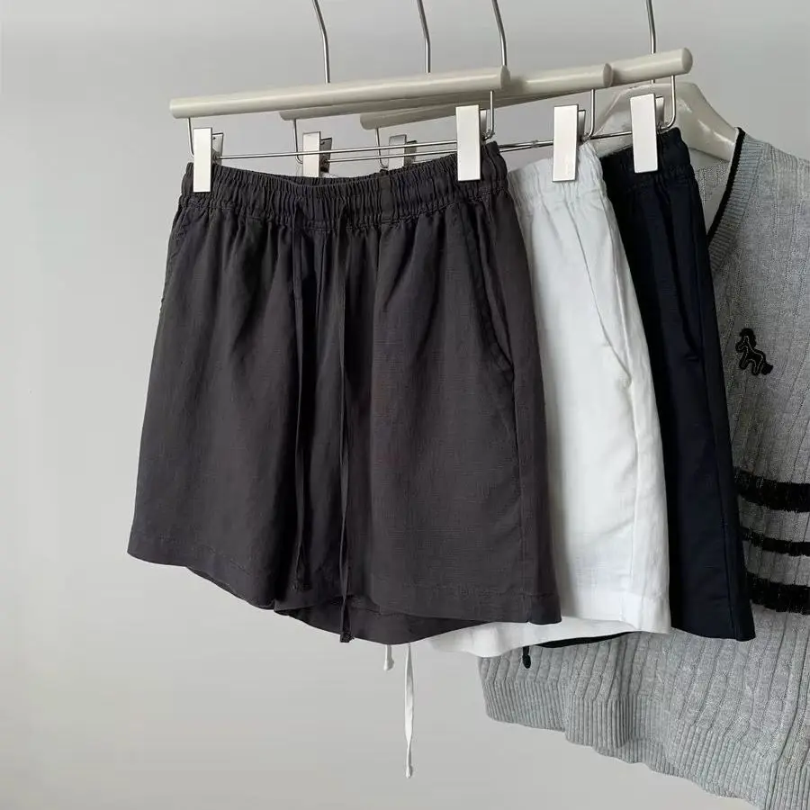 Summer Men's Casual Silk Wide Leg Short Pants Thin Model Hot Shorts Loose Fit Lightweight Comfortable Breathable Retro Hong K...
Summer Men's Casual Silk Wide Leg Short Pants Thin Model Hot Shorts Loose Fit Lightweight Comfortable Breathable Retro Hong K...