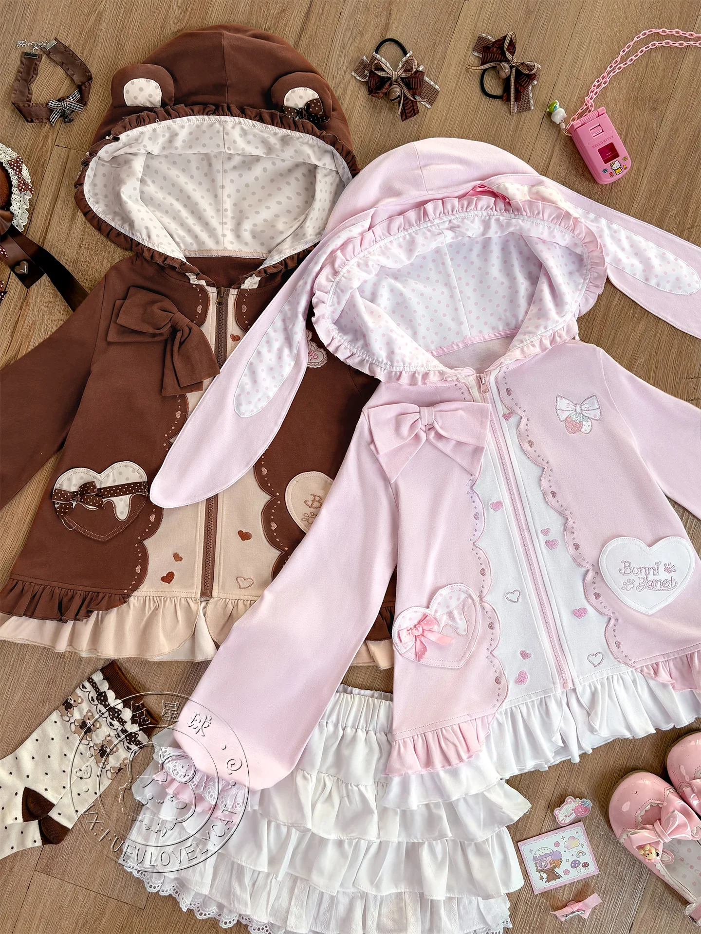 Little Bear Bunny Early Autumn Hooded Jacket Original Design Lantern Sleeve Cute Soft Girl Homebody Adorable Y2k Clothes 2000s
Little Bear Bunny Early Autumn Hooded Jacket Original Design Lantern Sleeve Cute Soft Girl Homebody Adorable Y2k Clothes 2000s