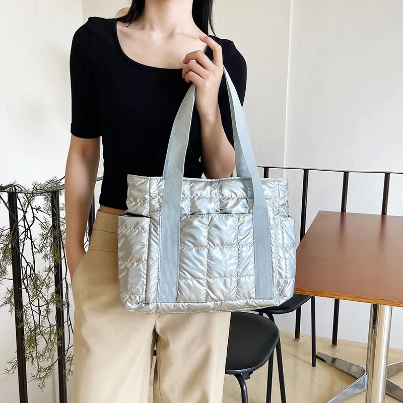 Space Padded Women's Shoulder Bag Winter Large Capacity Black Handbag Designer Nylon Cotton Warm Solid Tote
Space Padded Women's Shoulder Bag Winter Large Capacity Black Handbag Designer Nylon Cotton Warm Solid Tote