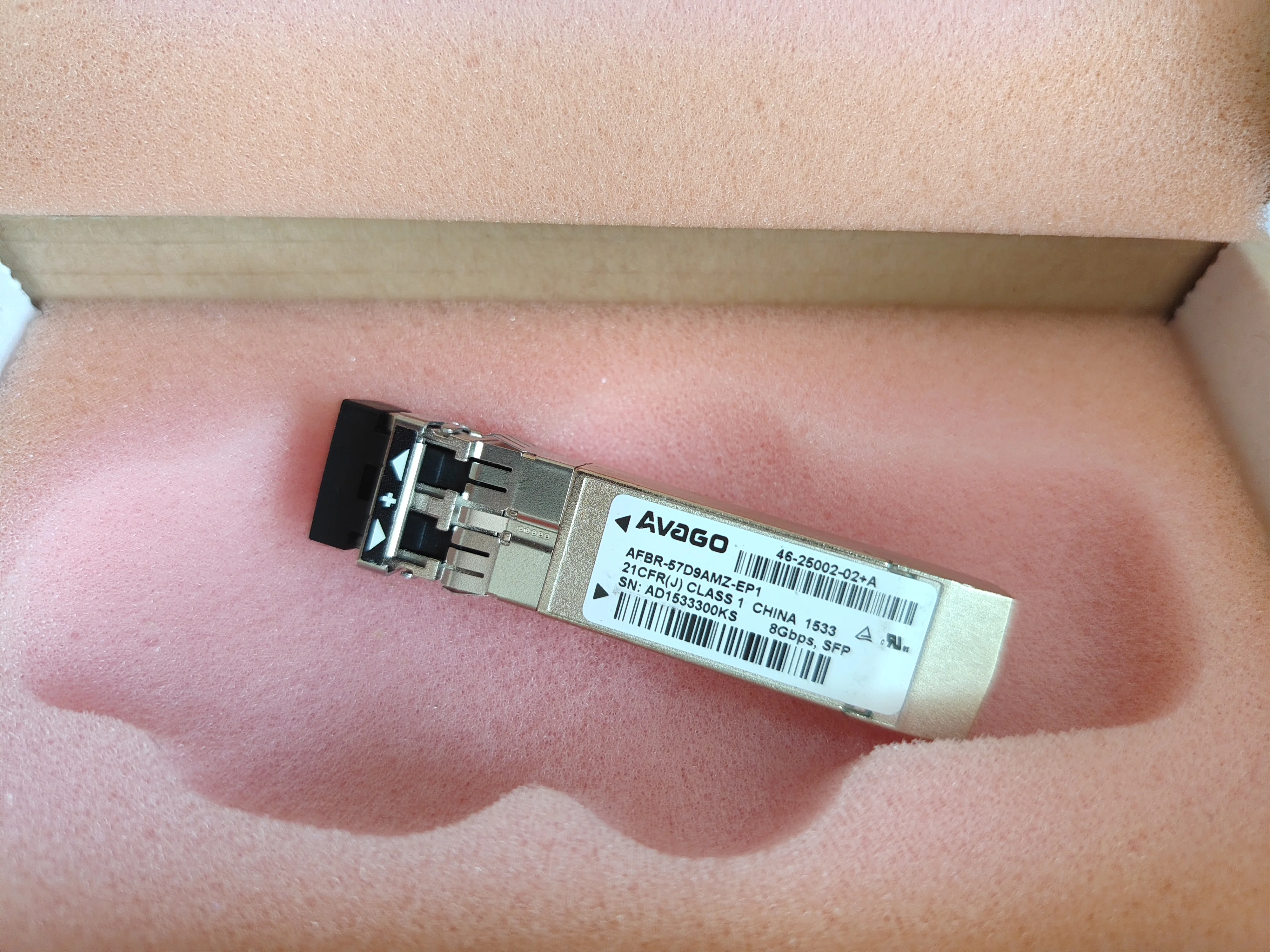AVAGO AFBR-57D9AMZ-EP1 46-25002-02+A 8Gbps SFP optical fiber module 8g Transceiver/sfp switch
AVAGO AFBR-57D9AMZ-EP1 46-25002-02+A 8Gbps SFP optical fiber module 8g Transceiver/sfp switch