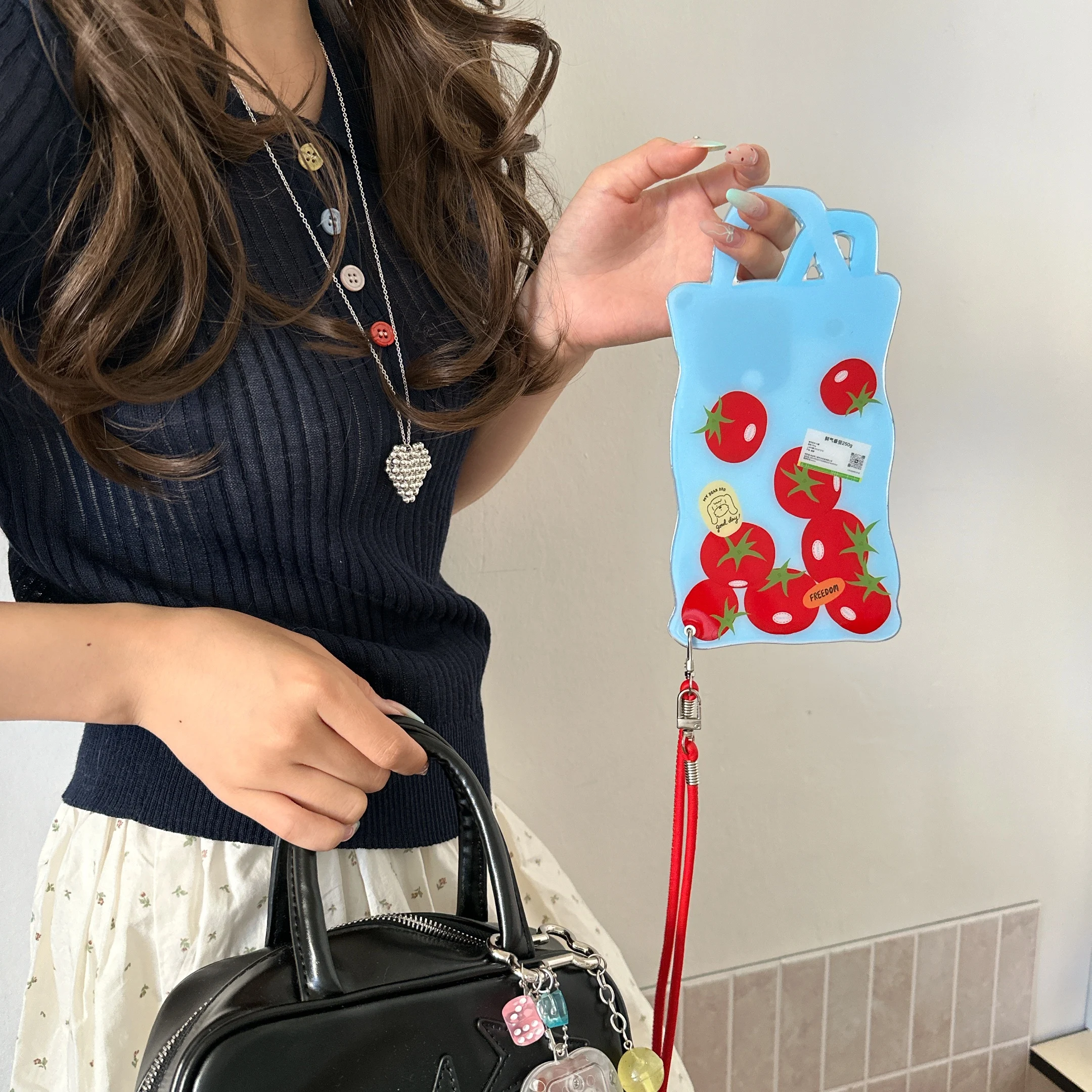 Tomato Handbag High Definition Mirror Surface Design Originality Phone Case For iPhone 13 14 15 16 Pro Max Anti Drop Case
Tomato Handbag High Definition Mirror Surface Design Originality Phone Case For iPhone 13 14 15 16 Pro Max Anti Drop Case