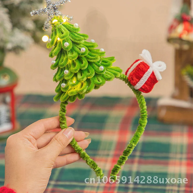 DIY Christmas Tree Twist Bar Headdress Hair Band Material Bag for Party Dress Ideal Gift for Girlfriend
DIY Christmas Tree Twist Bar Headdress Hair Band Material Bag for Party Dress Ideal Gift for Girlfriend