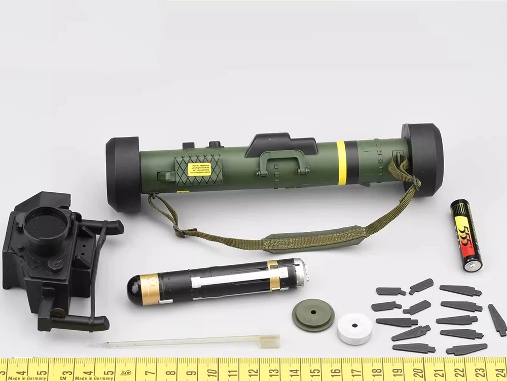 1/6 Minitimes M042 US. Army Soldier Doll Mini Toys Weapon Model Anti Tank with Sling PVC Material For 12" Scene Component DIY
1/6 Minitimes M042 US. Army Soldier Doll Mini Toys Weapon Model Anti Tank with Sling PVC Material For 12" Scene Component DIY