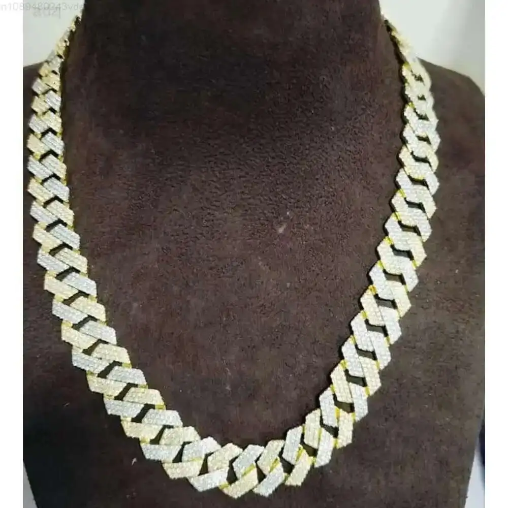 Customized 12mm 14mm 15mm Round Cut Pass Tester Real Moissanite Cuban Link Chain Hip Hop Mens Necklaces Two Tone Silver Plated
Customized 12mm 14mm 15mm Round Cut Pass Tester Real Moissanite Cuban Link Chain Hip Hop Mens Necklaces Two Tone Silver Plated