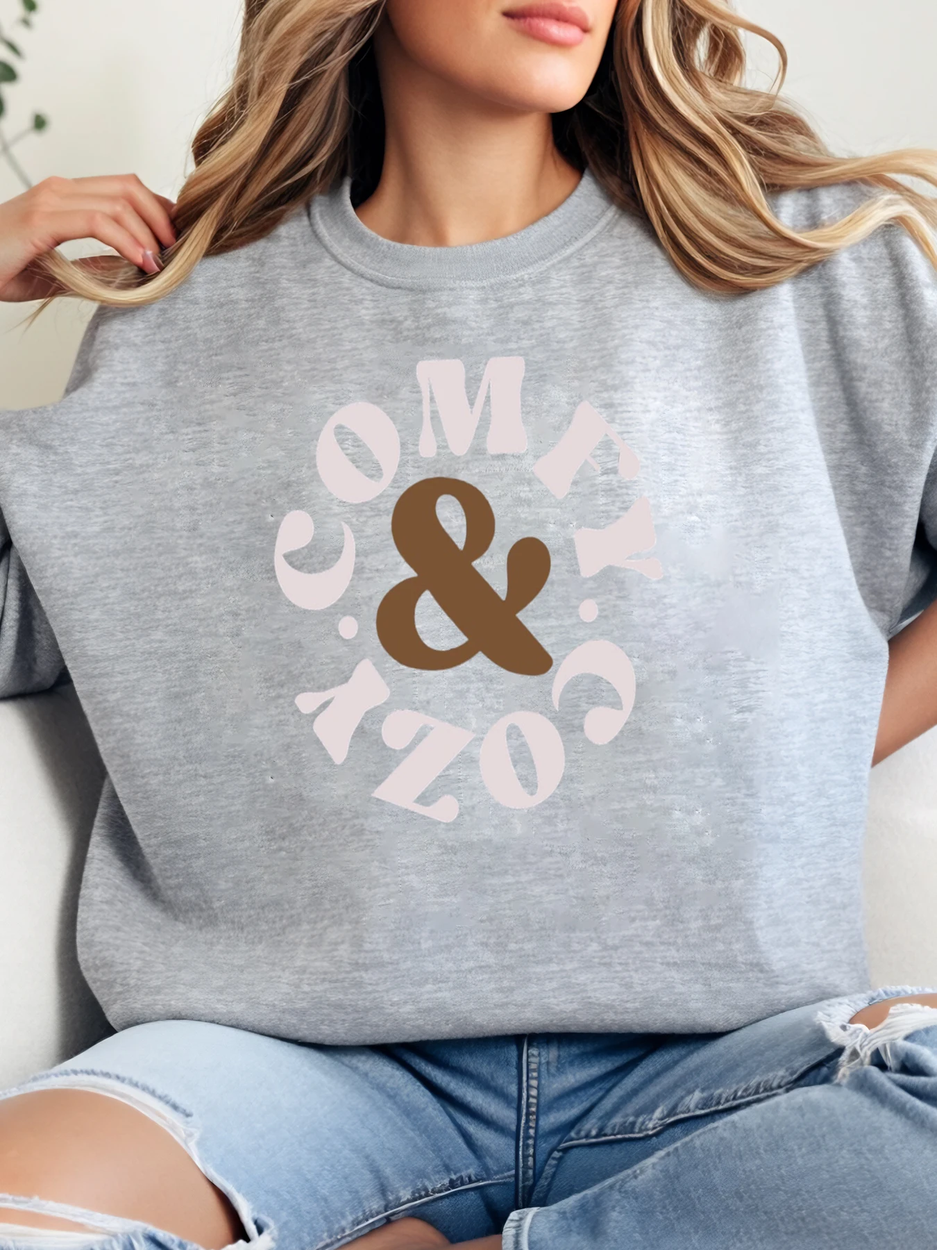 Комфортный и уютный свитшот с круглым вырезом и принтом, осень-зима, женская повседневная одежда больших размеров
Комфортный и уютный свитшот с круглым вырезом и принтом, осень-зима, женская повседневная одежда больших размеров