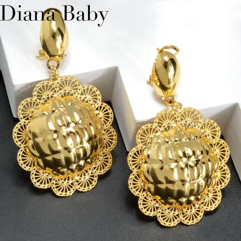 Gold Color Dubai Big Earring For Women Exquisite Wedding Jewelry Accessories 2023 Trendy Anniversary Gift Wholesale
Gold Color Dubai Big Earring For Women Exquisite Wedding Jewelry Accessories 2023 Trendy Anniversary Gift Wholesale