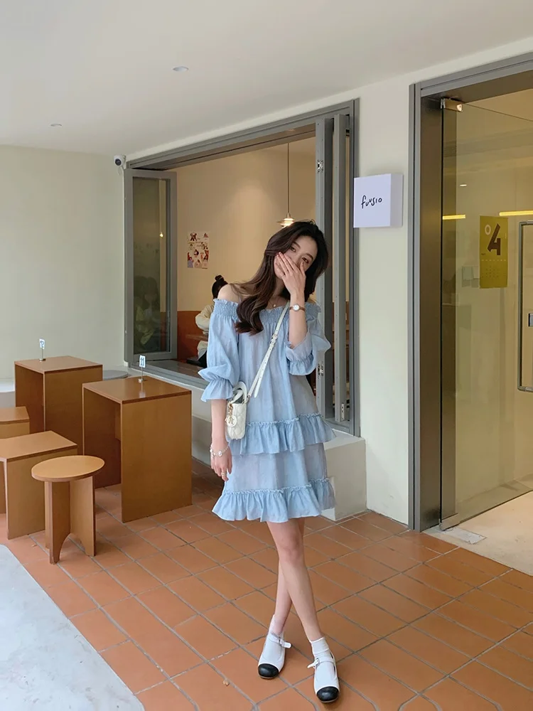 Летнее женское платье MMENGJA Salt Sea Soda с синим кружевным декором, на одно плечо, с пышными рукавами, короткое, А-силуэт, юбка-трапеция
Летнее женское платье MMENGJA Salt Sea Soda с синим кружевным декором, на одно плечо, с пышными рукавами, короткое, А-силуэт, юбка-трапеция