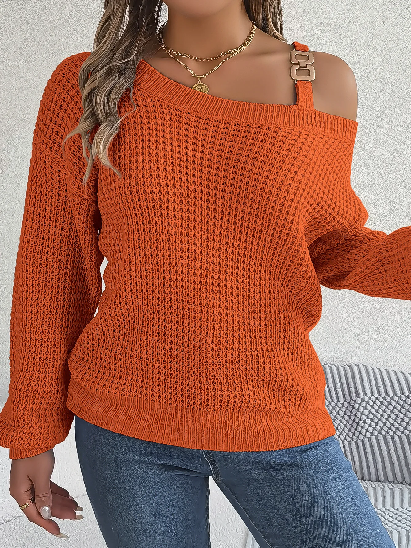 2025 Women's Clothing Sweaters Autumn Winter Casual Metal Buckle Patchwork Off-the-Shoulder Lantern Sleeve Pullover Sweater 
2025 Women's Clothing Sweaters Autumn Winter Casual Metal Buckle Patchwork Off-the-Shoulder Lantern Sleeve Pullover Sweater