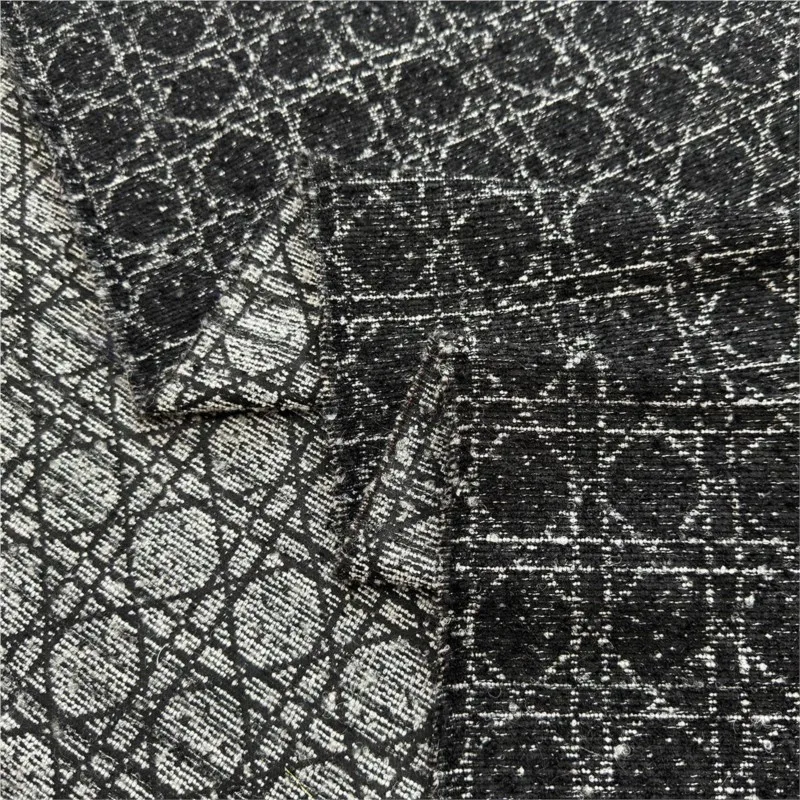 A fashionable black blended checkered jacquard fabric trench coat set with three-dimensional dark fashion
A fashionable black blended checkered jacquard fabric trench coat set with three-dimensional dark fashion
