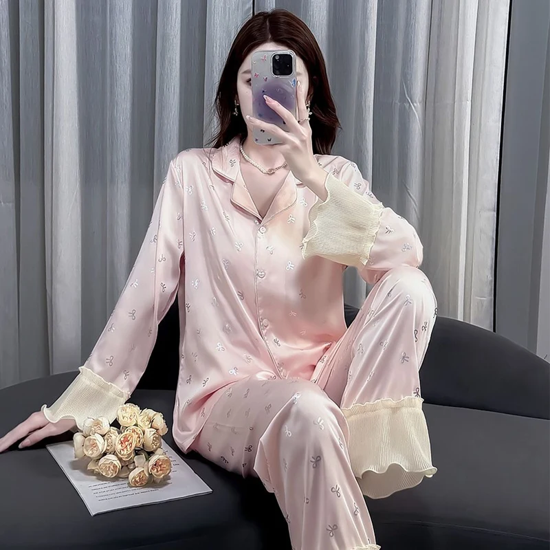 2025 Summer Long Sleeve Silk Satin Print Pajama Sets for Women Korean Cute Sleepwear Pyjamas Homewear Pijama Mujer Home Clothes
2025 Summer Long Sleeve Silk Satin Print Pajama Sets for Women Korean Cute Sleepwear Pyjamas Homewear Pijama Mujer Home Clothes