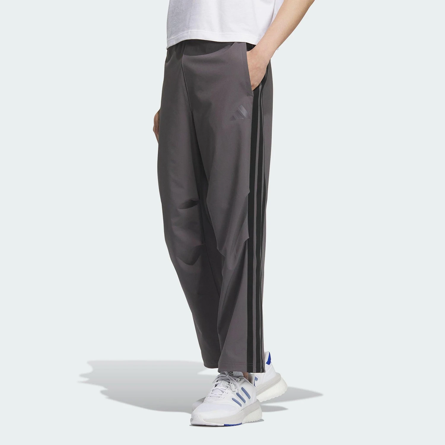 Adidas Original 2025 Men's Woven Sport Straight-leg Pants KC3907
Adidas Original 2025 Men's Woven Sport Straight-leg Pants KC3907