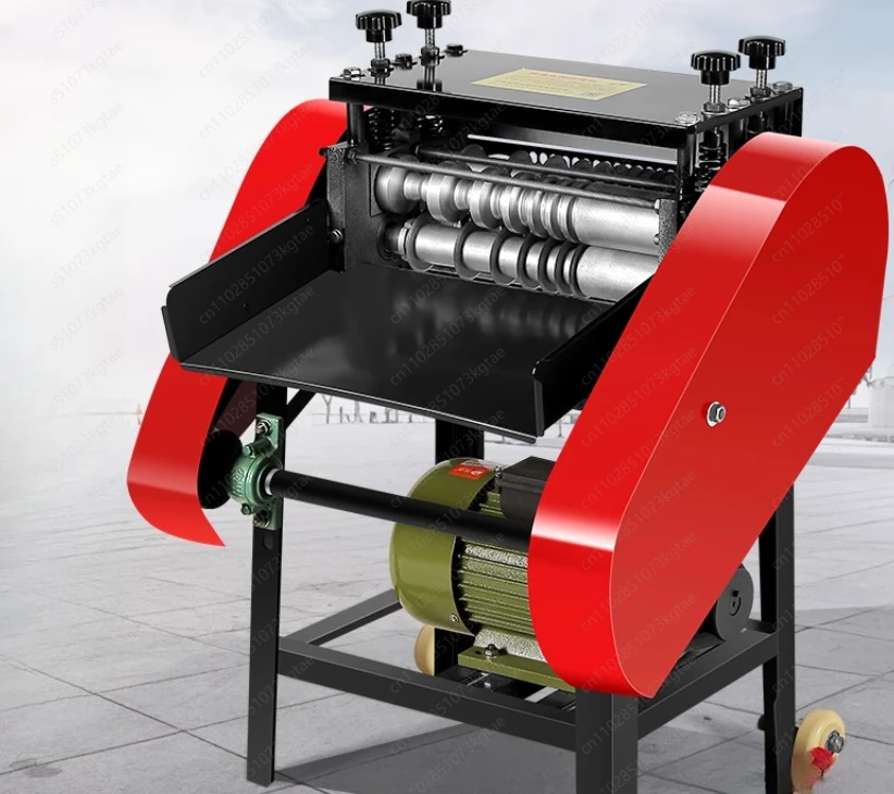 Electric wire stripping machine Waste wire and cable peeling machine Small multi-functional double three knife peeling machine
Electric wire stripping machine Waste wire and cable peeling machine Small multi-functional double three knife peeling machine